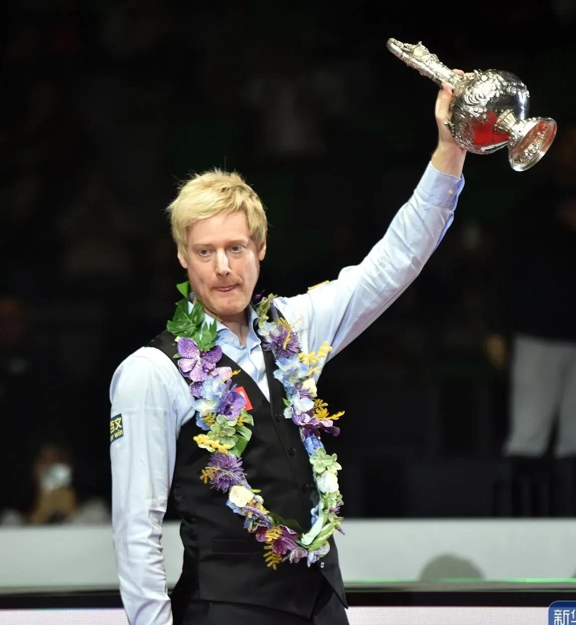 一轮更为艰 一轮更为艰